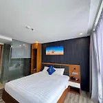 Jolia Hotel Danang Beach